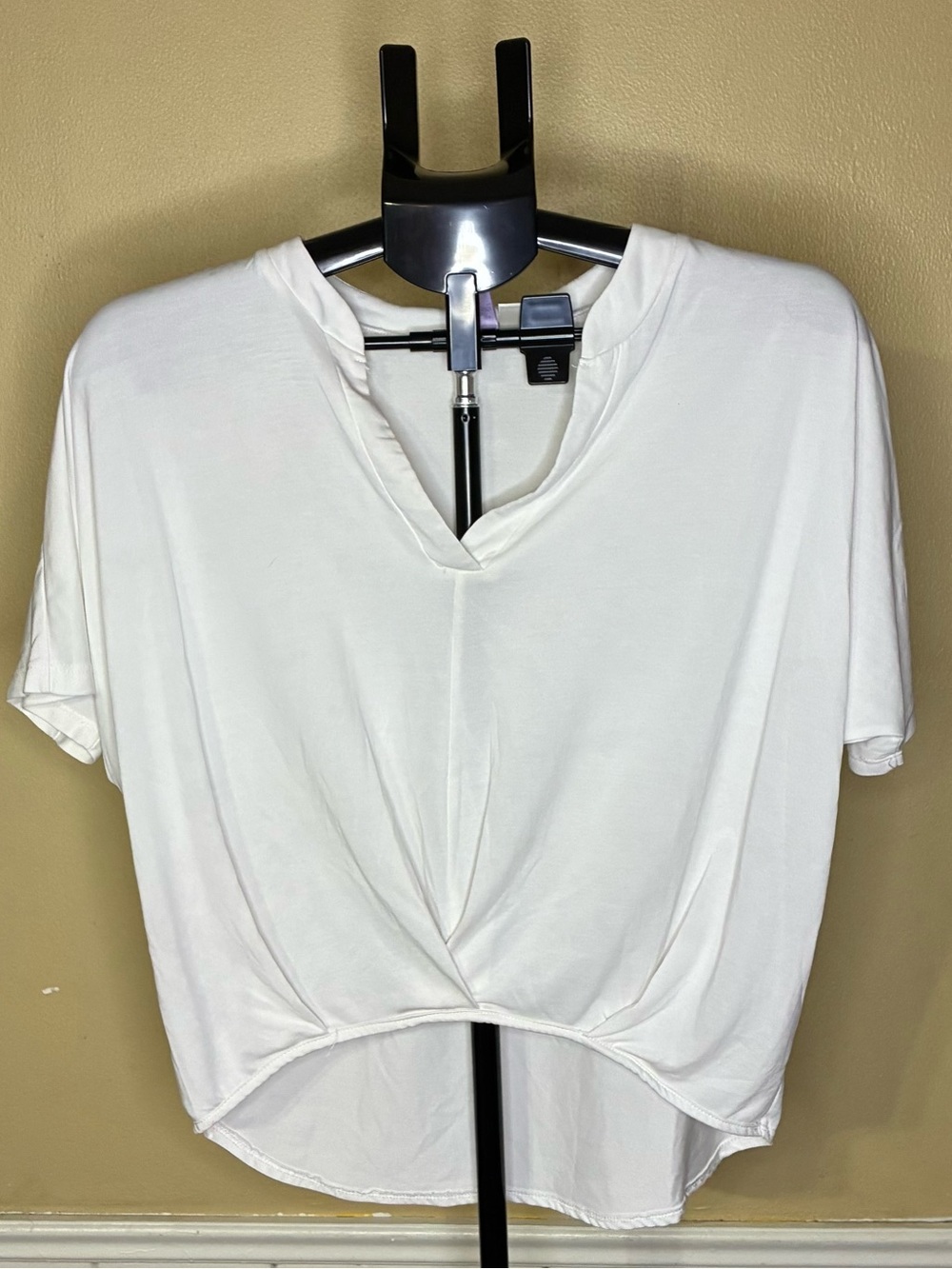 Alya White Twist-Front Crop V-Neck Top